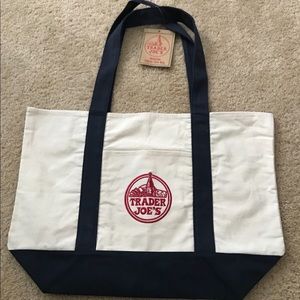 Trader Joe's Bags - NWT 1 Trader Joe's Reusable Canvas ♻️Eco Tote Bag Trader Joe's Bags - NWT 1 Trader Joe's Reusable Canvas ♻️Eco Tote Bag
